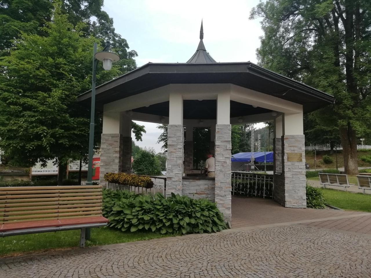 Apartman Jestrab 5 Johannisbad Exterior foto